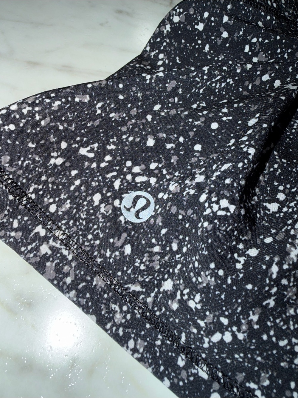 Lululemon Circuit Breaker Skirt in Black/White Splatter! Size 4! - Picture 4 of 5